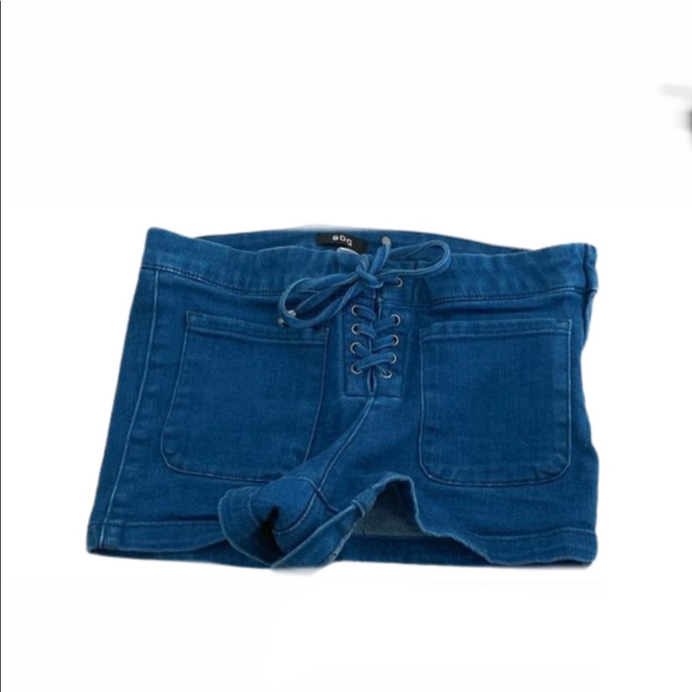 BDG dark demon shorts with unique front, size 25